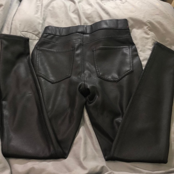 No Boundaries. Black pattern leggings, size s 3-5 - Picture 3 of 3